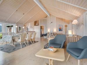 Holiday Home Bruse - 200m from the sea by Interhome