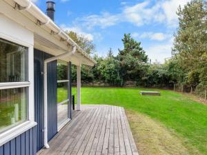 Holiday Home Ellinor - 190m from the sea by Interhome