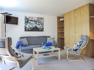 Apartment Chalet Jolimont-1 by Interhome