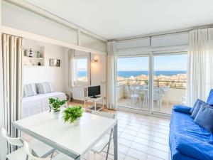 Apartment Mirador del Pedró by Interhome