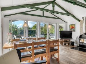 Holiday Home Inola - 3-5km from the sea by Interhome