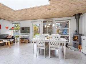 Holiday Home Einari - 500m from the sea by Interhome