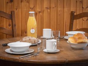 Apartment Le Tzanton by Interhome