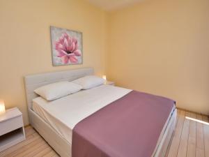 Apartment Melandura-5 by Interhome