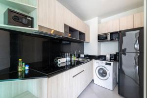 Elegant 2BR Oceanview Condo Oceana C73 - 5 min walk Kamala Beach