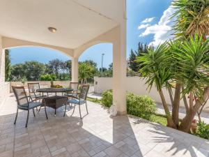 Apartment Villa 2 Pools-6 by Interhome