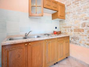 Apartment Forlani-1 by Interhome