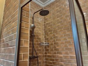 Beauty Blender Homes - The Brown House