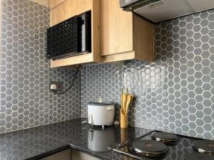 Beauty Blender Homes - The Brown House