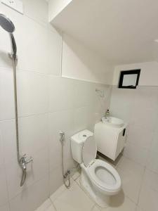 3 Bedroom Batasan QC home for 10