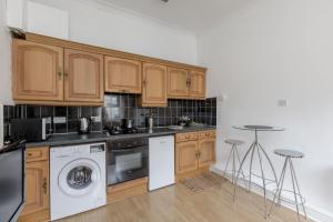 Cosy flat near Edinburgh Castle