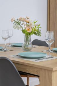 Classic Apartment Grazynskiego Katowice Near Spodek by Noclegi Renters