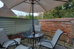 Waders - 2 bedroom coastal retreat, Crabpot Cottages, Hunstanton