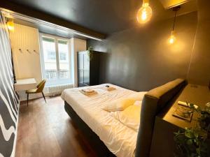 Champs-Elysées Executive Suite