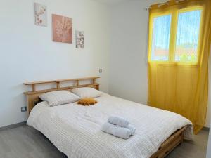 TRIO HOME,3 chambres, parking privé gratuit, wifi haut débit, 10min LA ROCHELLE,15min île de ré