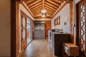 Luxury Hanok Cottage Nest