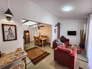 2-Bedroom Apt 3mins to Beach & Private Restaurant - TRR2