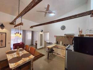 2-Bedroom Apt 3mins to Beach & Private Restaurant - TRR2