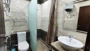 Stylish Sunny Central 1BR