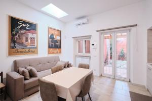 Exclusive hideaway with patio in the heart of Rome