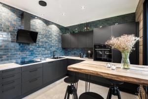 Villa Lumikkomäki A - Arctic Forest Retreat by Hilla Villas