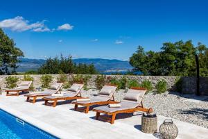 Luxury Villa GLABROVA with pool, jacuzzi and sauna