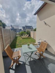 house for 2 people with garden