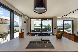 Luxury Villa Spectrum pool 32m2 sauna