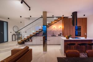 Luxury Villa Spectrum pool 32m2 sauna