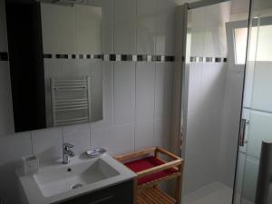 T2 AU lAVANDOU PROXIMITE PLAGE DE SAINT CLAIR