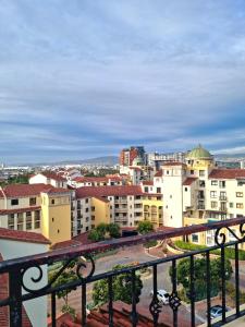 Island Club by Smart City Stays