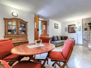 Holiday Home Mauro by Interhome