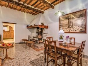 Villa Villa Beboli per 18 pax by Interhome