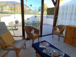 Superbe pavillon dans résidence avec piscine -parking privatif -6CYC119