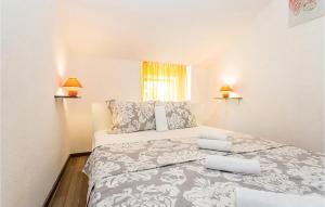 2 Bedroom Beautiful Apartment In Baska