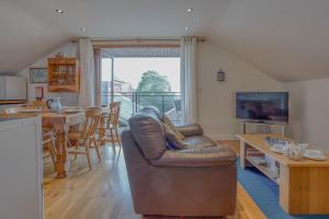 Crows Nest - Secluded apartment with Sea Views, Crabpot Cottages, Hunstanton