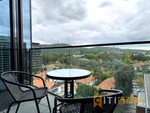 Nice in New Acton - 2bd 2bth Apt
