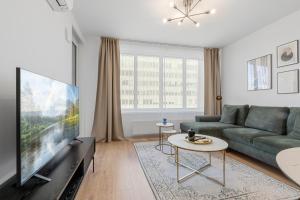 LAM Discovery AC - Balcony