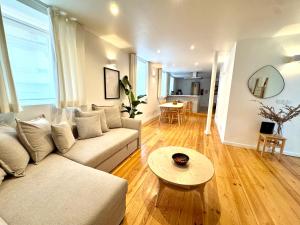 The Yellow House - Duplex