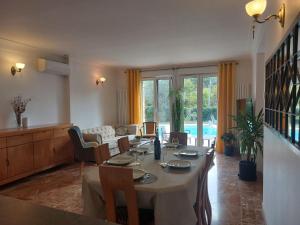 Holiday Home Les Pierres Fleuries by Interhome