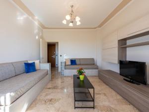 Apartment Casa Riggi by Interhome