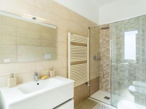 Apartment Delfino by Interhome