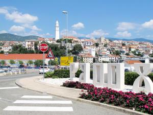 Apartment Plavi by Interhome