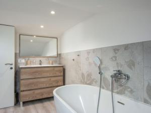 Apartment Acquamarina by Interhome