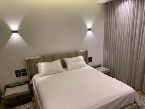 3BR Full Apartment in Waterway Compound New Cairo