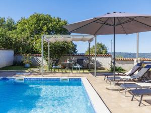 Holiday Home Sandra by Interhome