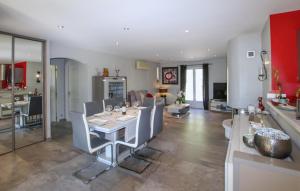 Gorgeous Home In St Montan