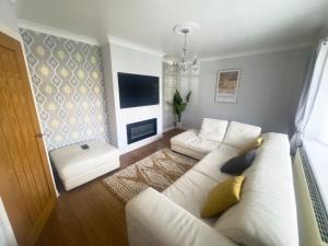 Spacious Luxurious Serviced Accommodation 1