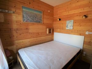 Appartement cosy 4 pers au pied des pistes avec parking, balcon, lave-vaisselle et services additionnels - FR-1-572-87