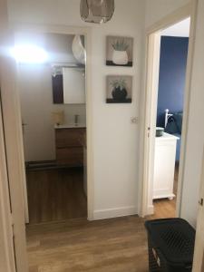 appartement entierement rénové avec vue sur le bassin et villa St Yves parking privé